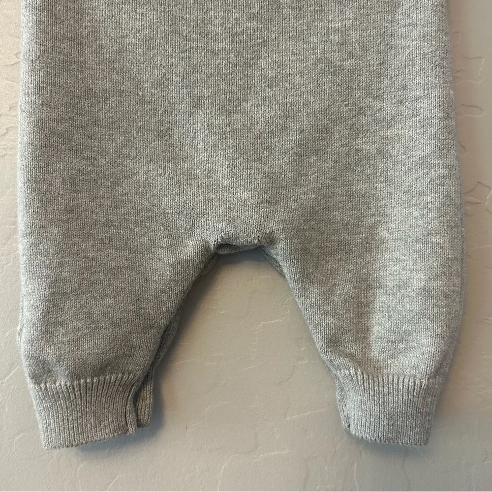 ⭐️Baby Gap gray pink and white smile sweater one piece outfit size newborn
